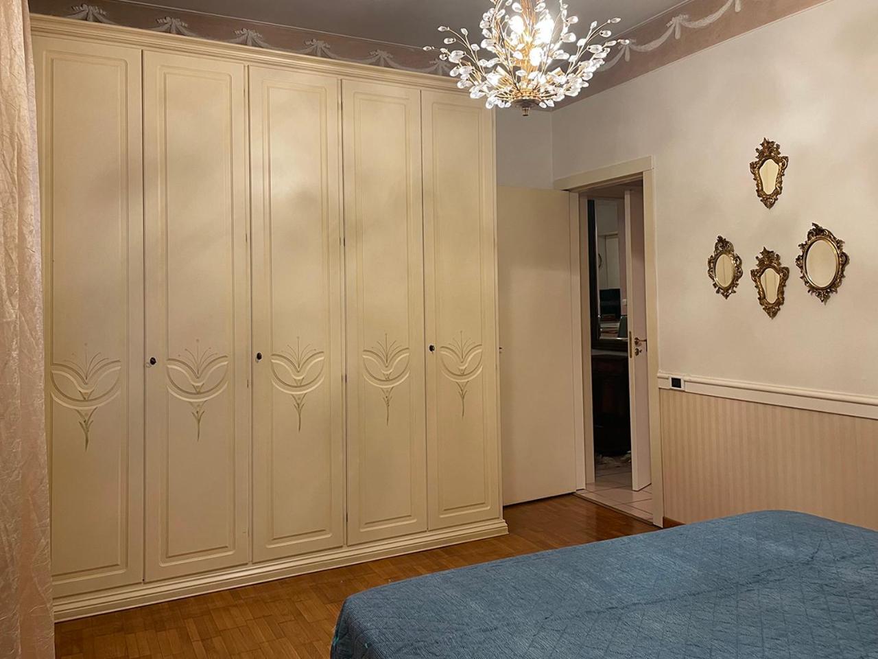 Villa Mario - Casa Vacanze Lavena Ponte Tresa Bagian luar foto