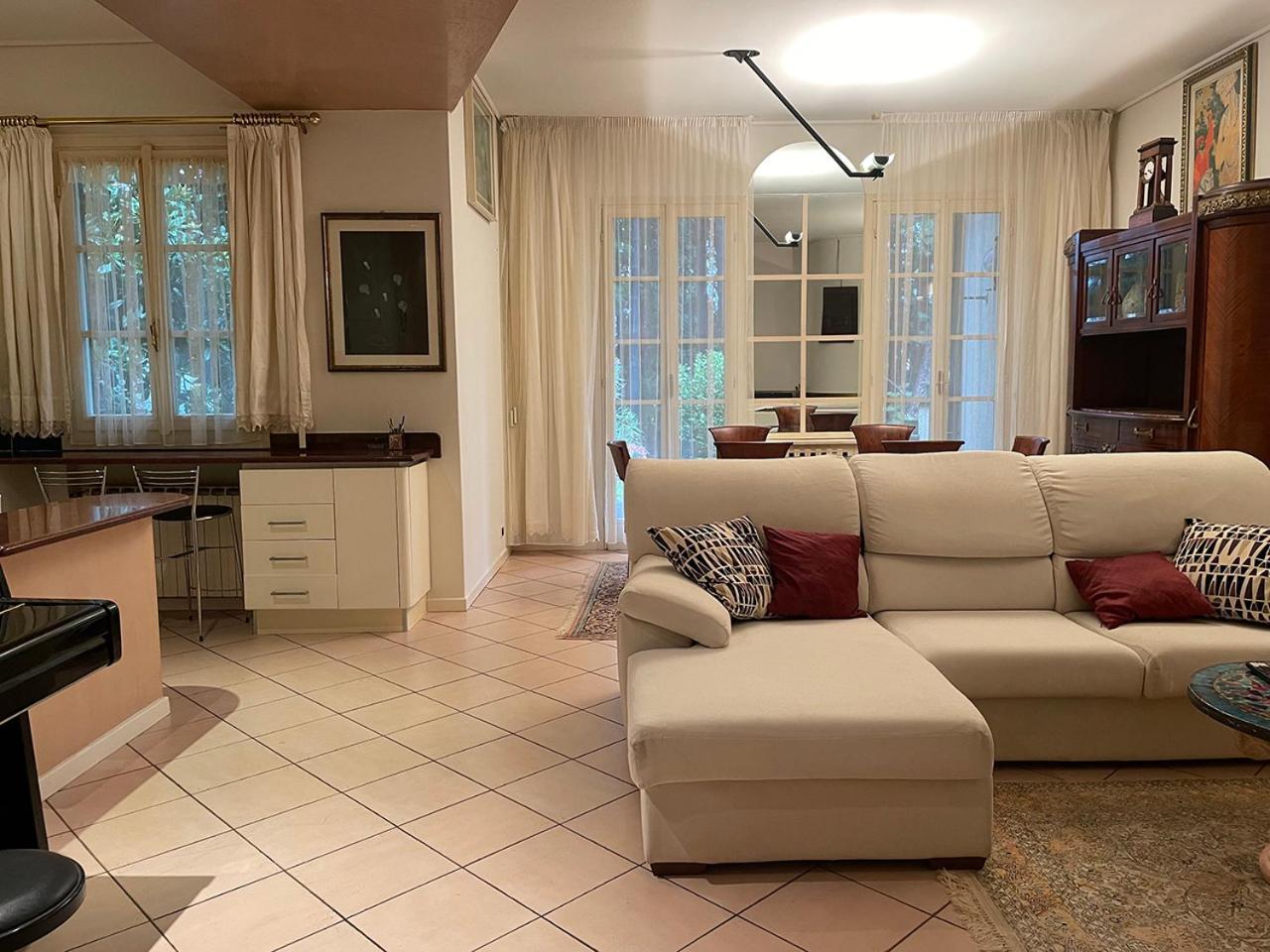 Villa Mario - Casa Vacanze Lavena Ponte Tresa Bagian luar foto